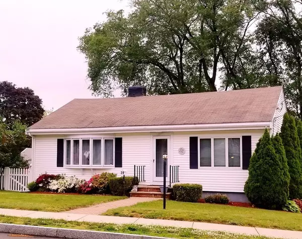 39 Oak Street, Stoneham, MA 02180