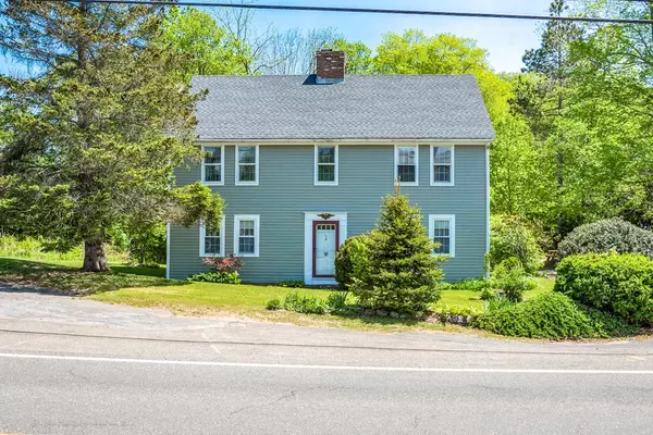 16 Main St, Wales, MA 01081