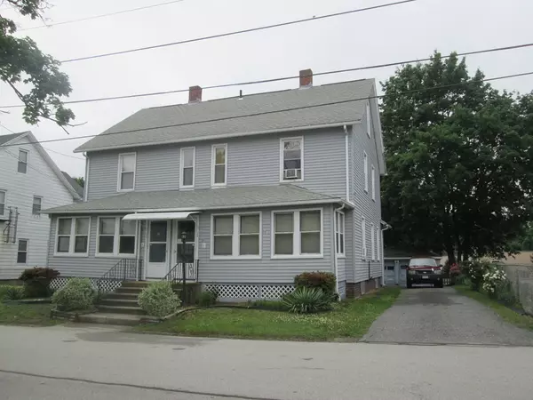 26-28 Hartley St, Webster, MA 01570