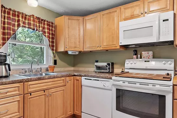 Royalston, MA 01368,20 Norcross Rd