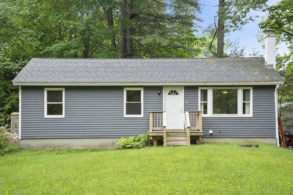 21 Bluefield Rd, Ashburnham, MA 01430