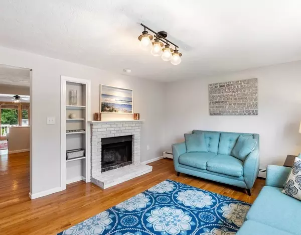 Millbury, MA 01527,31 Oak Pond Ave