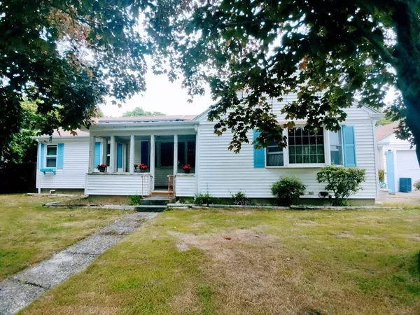 67 Bark St, Swansea, MA 02777