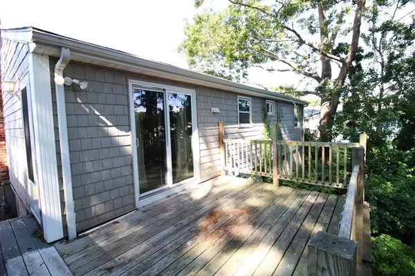 Fall River, MA 02720,531 Bullock St