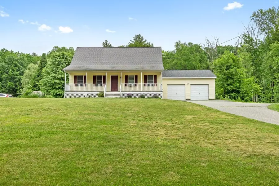 109 River St, Palmer, MA 01069