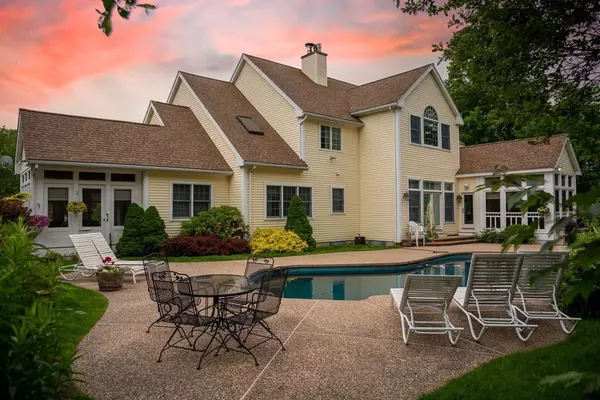 6 Danielle Dr, Danvers, MA 01923