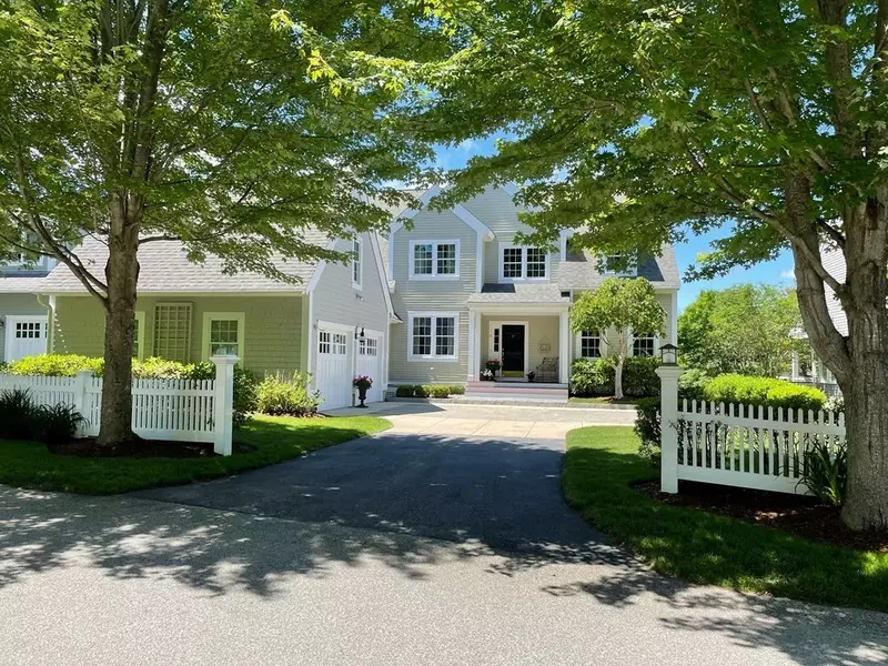 11 Bridge Gate, Plymouth, MA 02360