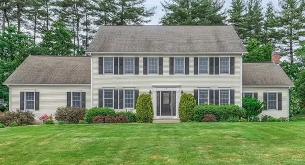 5 Hawthorne Rd, Shrewsbury, MA 01545