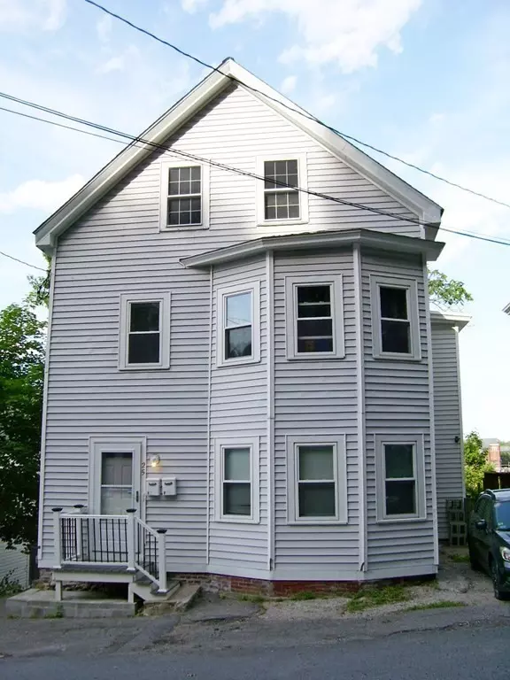 25 Oak Terrace, Haverhill, MA 01832