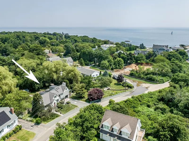 64 Grapevine Road, Gloucester, MA 01930