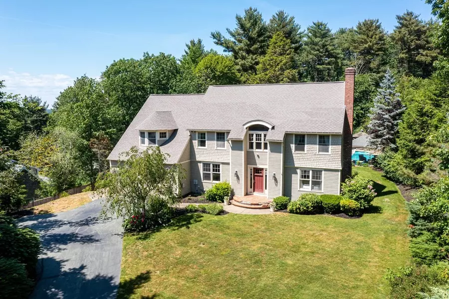 10 Windsor Ln, Marshfield, MA 02050