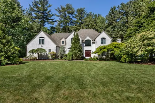 20 Laurel Ln, Canton, MA 02021