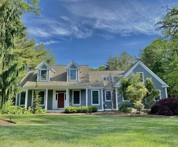 27 Myles Standish Dr, Carver, MA 02330