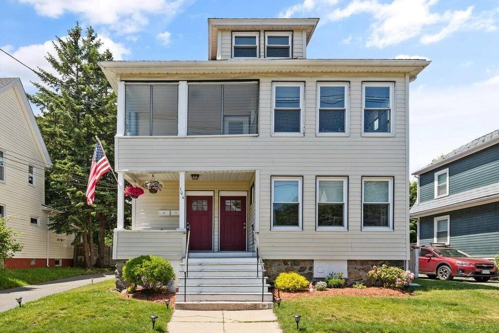 Swampscott, MA 01907,104 Stetson Avenue #2