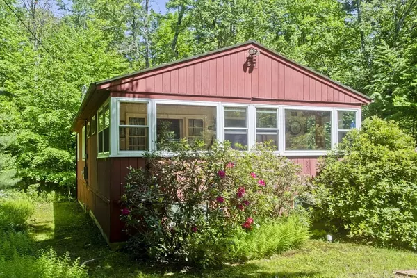 17 Path Rd, Tolland, MA 01034