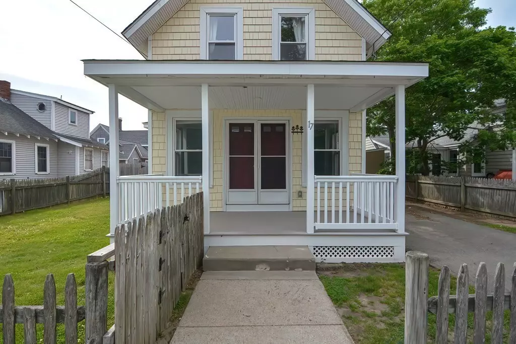 Wareham, MA 02558,17 Pleasant Ave