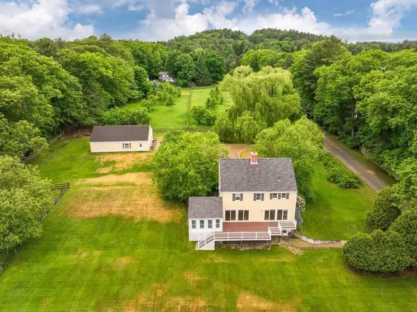 Hamilton, MA 01982,3 Longmeadow Way