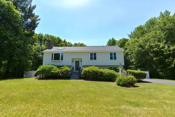 53 Knob Hill St, Sharon, MA 02067