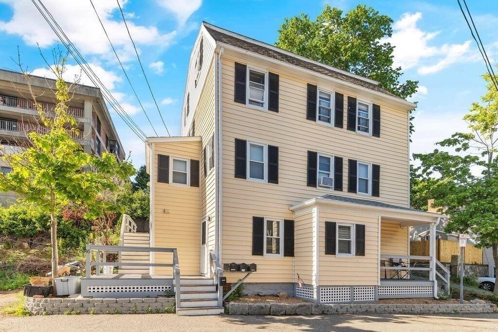 16 Columbia Street, Gloucester, MA 01930