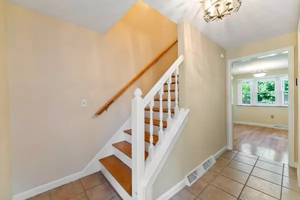 Southborough, MA 01772,22 Pinecone Ln