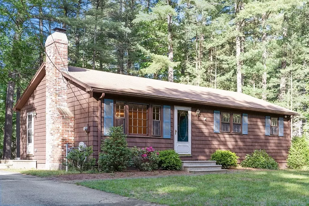 Townsend, MA 01469,4 Spruce Street