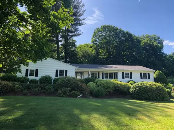 28 Longfellow Road, Holyoke, MA 01040