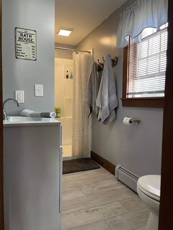 Montague, MA 01376,67 Oakman St