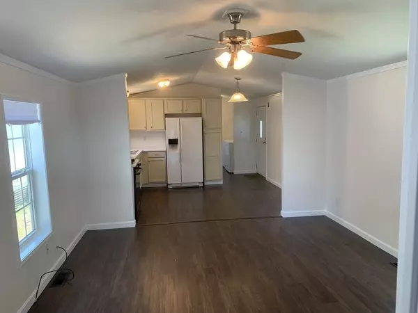 Worcester, MA 01501,557 Southwest Cutoff #38