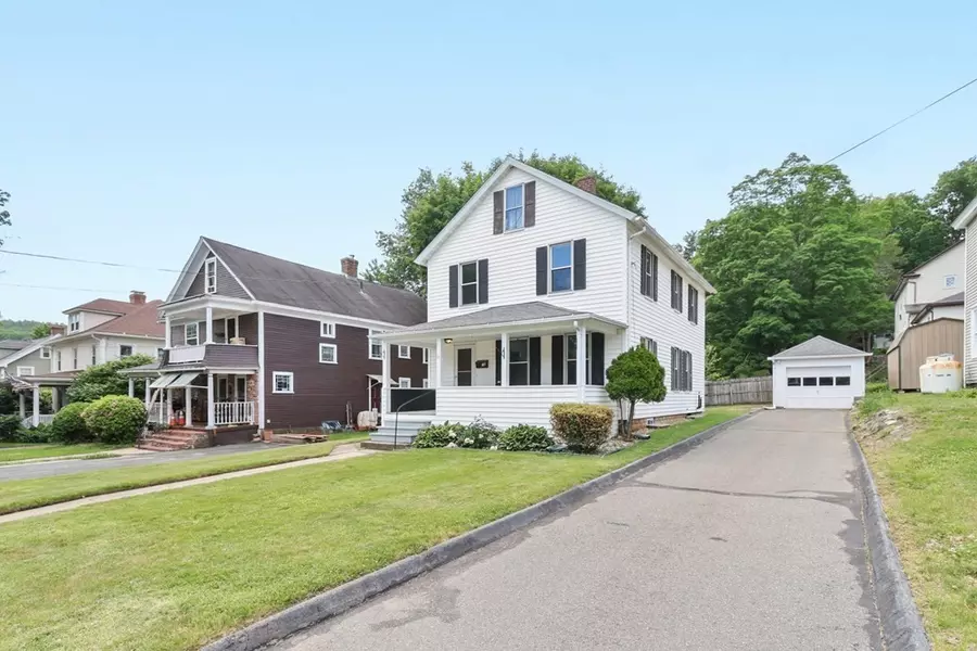 16 Holbrook St, Palmer, MA 01069