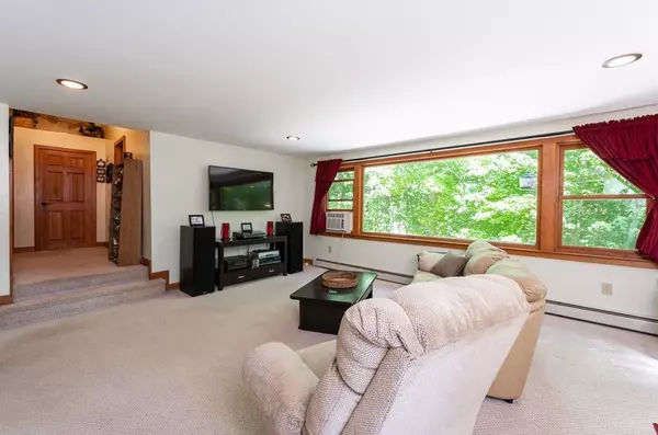 Windham, NH 03087,7 Silver Rd