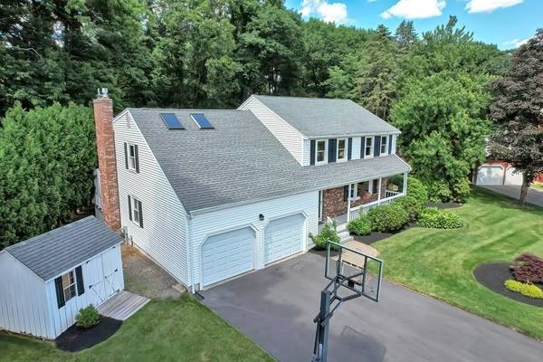 33 Pinecone Ln, Southborough, MA 01772