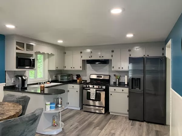 Johnston, RI 02919,43 Maribeth Drive