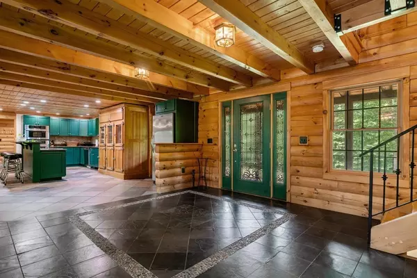 Sutton, MA 01590,81 Griggs Rd