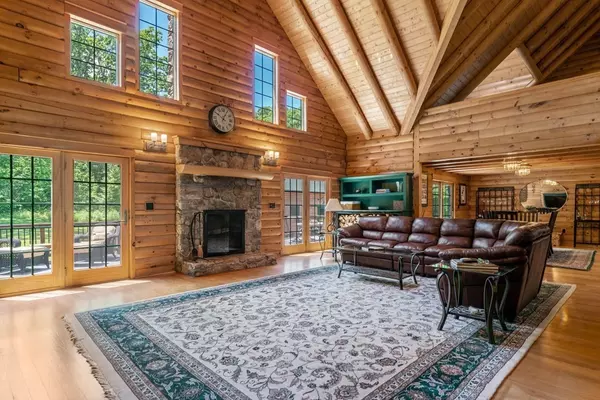 Sutton, MA 01590,81 Griggs Rd