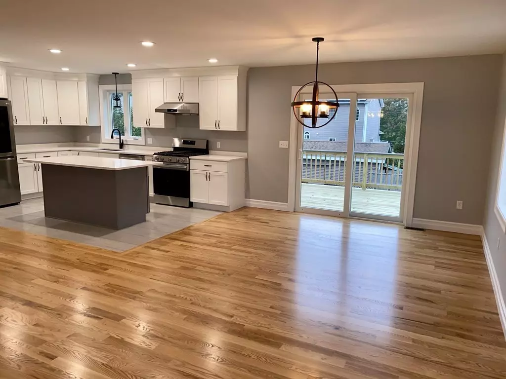 Fall River, MA 02720,85 Essex St