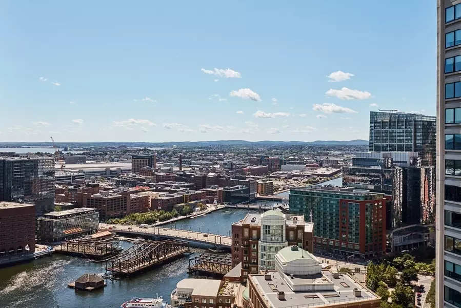 85 E India Row #36EF, Boston, MA 02110