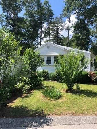 6 Parkwood Dr, Halifax, MA 02338