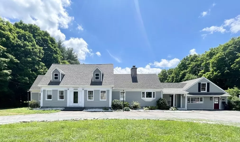 1023 West St, Wrentham, MA 02093