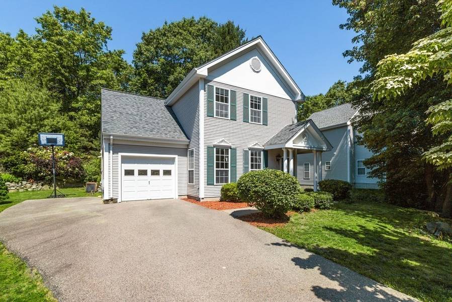 7 Grover Ln, Foxboro, MA 02035