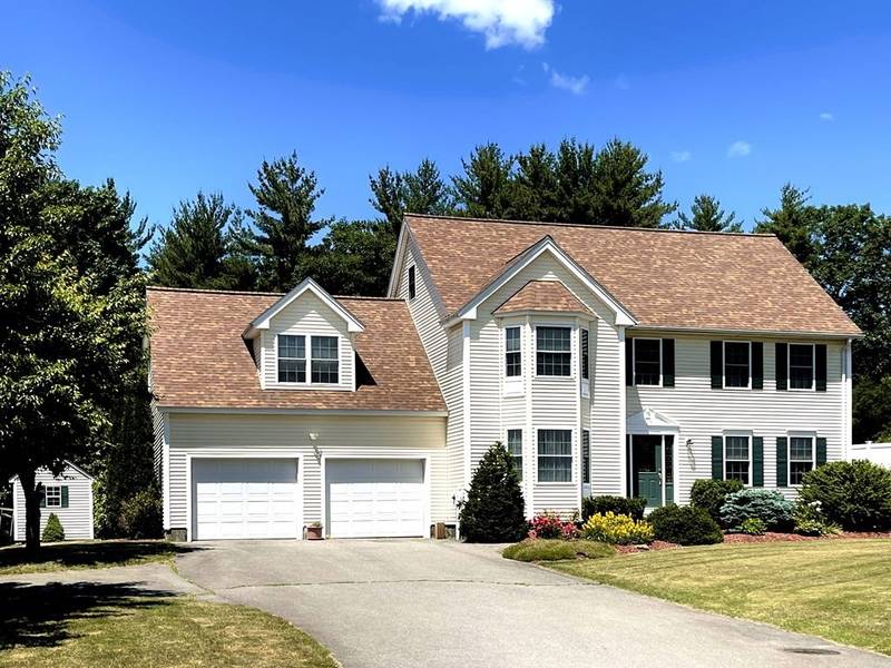 10 Moore Dr, Shirley, MA 01464