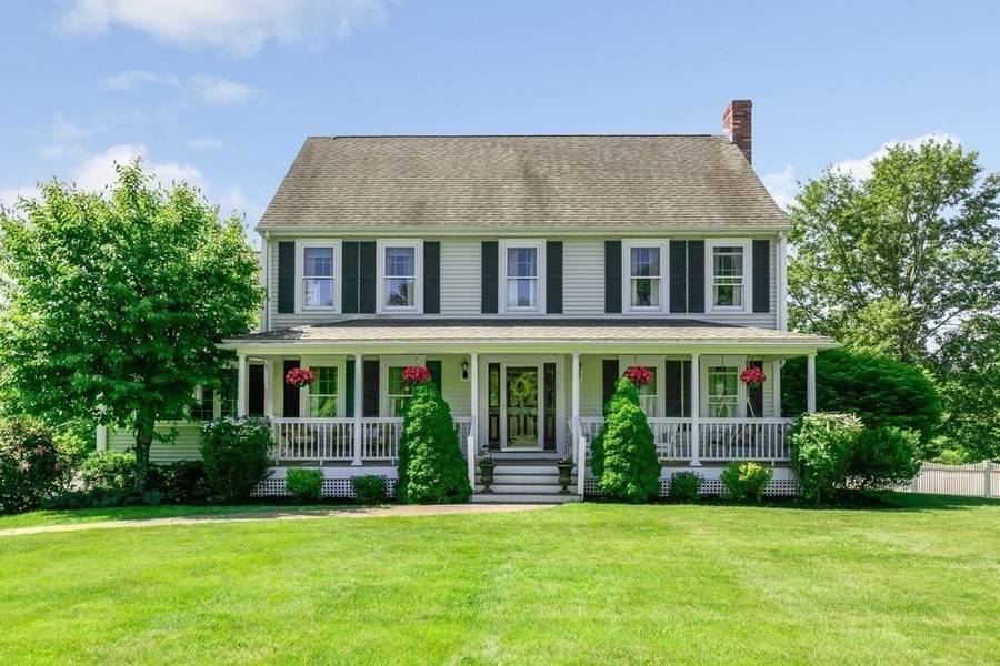 83 Old Farm Rd, North Andover, MA 01845