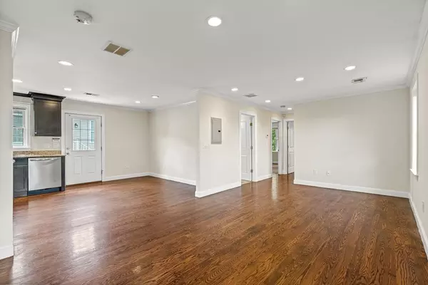 Revere, MA 02151,118 Janvrin Ave