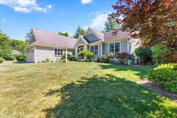 Medfield, MA 02052,16 Bridlefield Ln