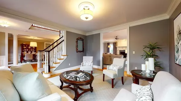 Southborough, MA 01772,3 Barn Ln