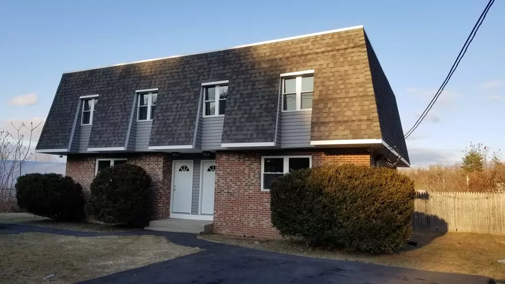 83-85 Spring St, Northampton, MA 01062