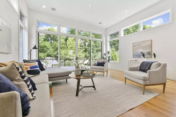 9 Donnell Street #9R, Cambridge, MA 02140