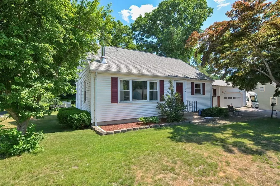 43 School Street, Plainville, MA 02762