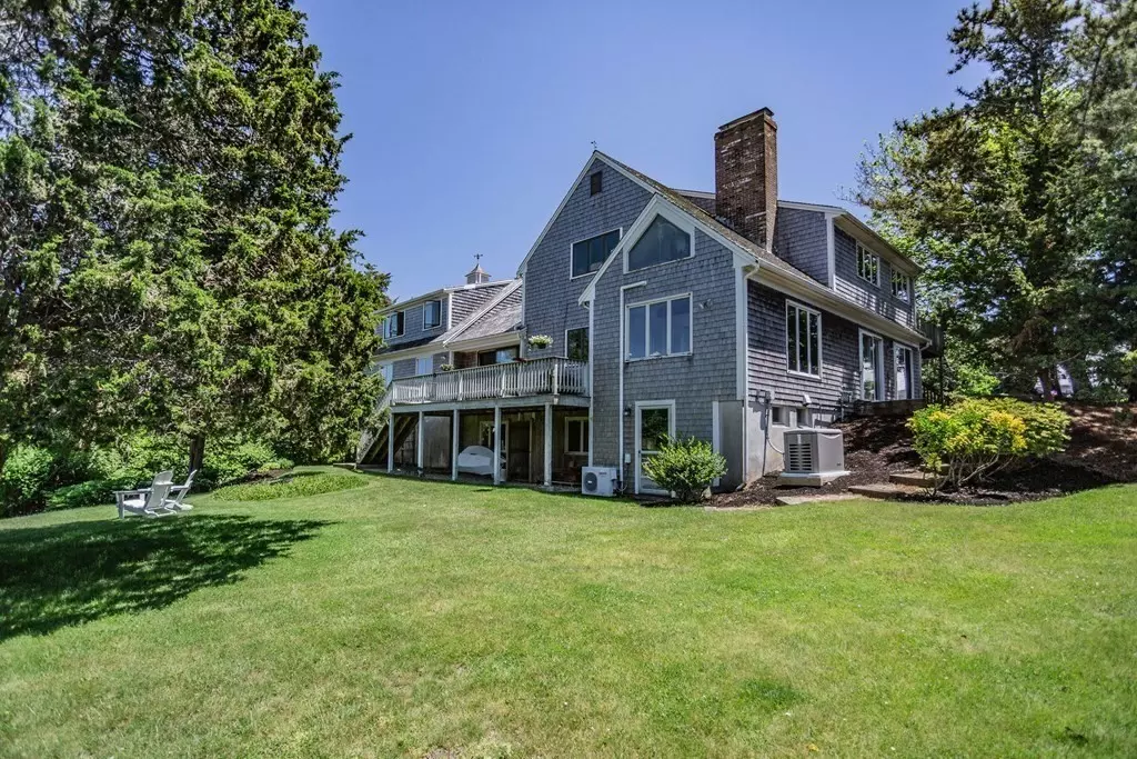 Chatham, MA 02633,50 Chase St
