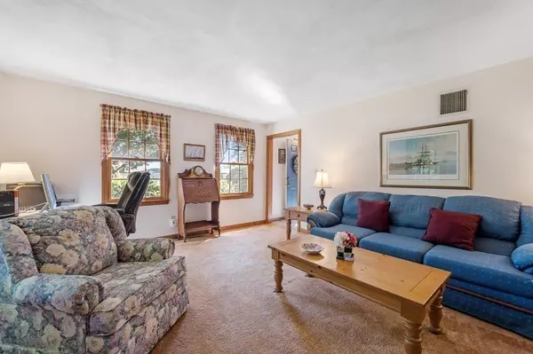 Southborough, MA 01772,30 Overlook Drive