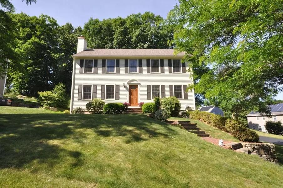 10 Dettling Rd, Maynard, MA 01754